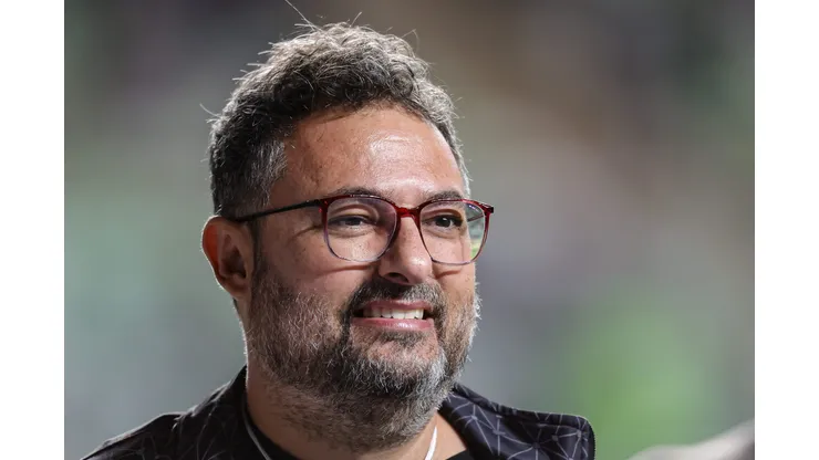 Athletico-PR, de Mattos, pode fornecer mais um reforço para o Flamengo, após o goleiro Santos e o zagueiro Léo Pereira