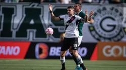 Foto: Isabela Azine/AGIF - Vegetti ficou 'pistola' com o árbitro