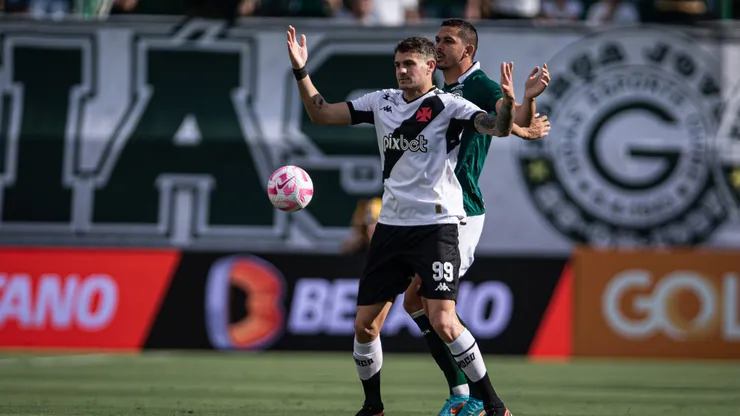 Foto: Isabela Azine/AGIF - Vegetti ficou 'pistola' com o árbitro