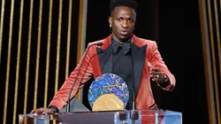 Vinicius Junior em cerimônia da Bola de Ouro. Foto: Pascal Le Segretain/Getty Images.