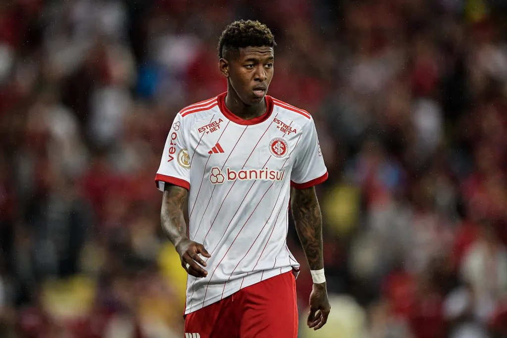 Vitão jogador do Internacional