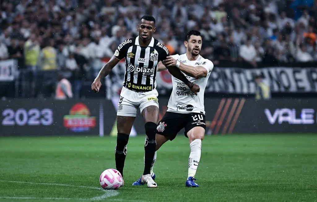 Foto: Fabio Giannelli/AGIF – Corinthians e Santos ficaram no empate em 1 a 1