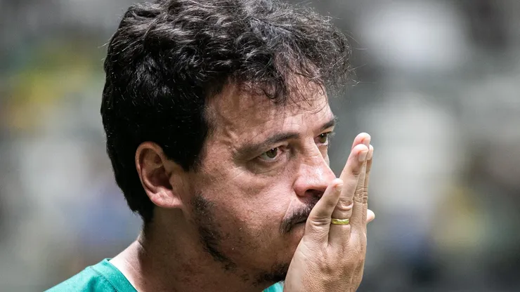 Foto: Fernando Moreno/AGIF - Fernando Diniz tecnico do Fluminense durante partida contra o Atletico-MG no estadio Arena MRV pelo campeonato Brasileiro A 2023.