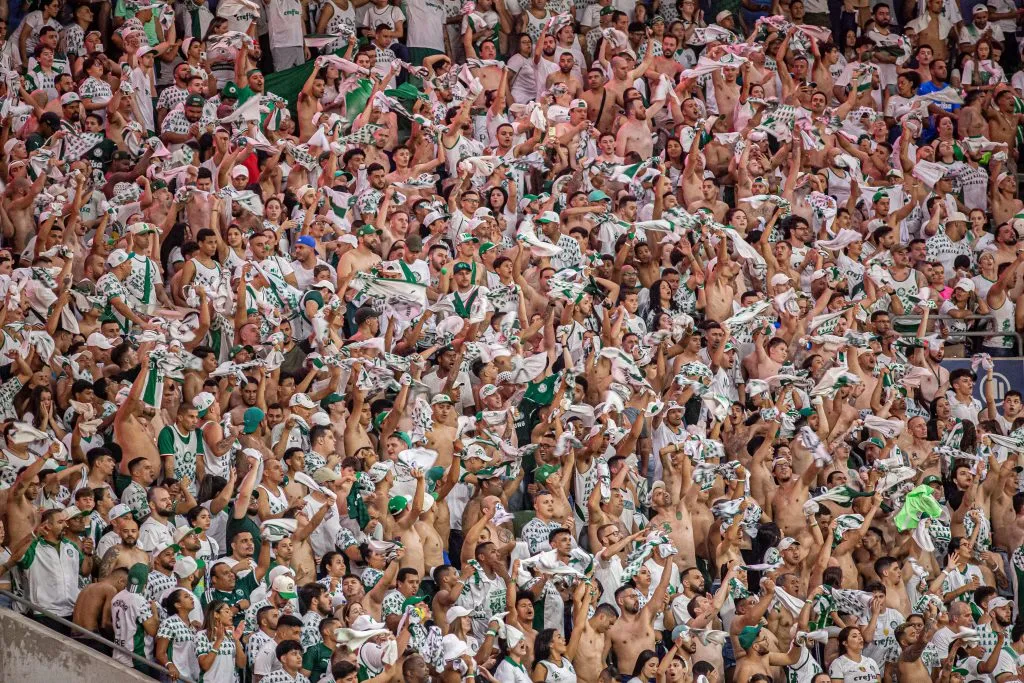Foto: Mariana Kasten/AGIF – Torcida do Palmeiras está na bronca com a presidente Leila Pereira em 2023