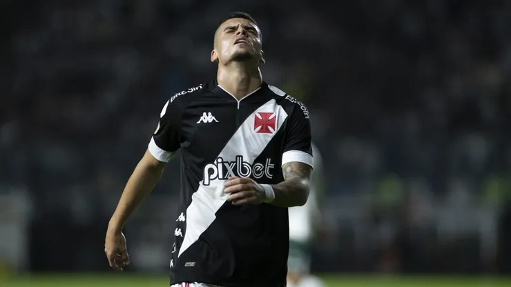 Análise: Vasco vai até o Estádio da Serrinha para enfrentar o Goiás. Foto: Jorge Rodrigues/AGIF
