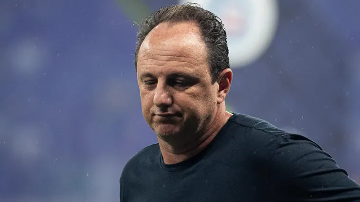MG - BELO HORIZONTE - 25/10/2023 - BRASILEIRO A 2023, CRUZEIRO X BAHIA - Rogerio Ceni tecnico do Bahia durante partida contra o Cruzeiro no estadio Mineirao pelo campeonato Brasileiro A 2023. Foto: Fernando Moreno/AGIF