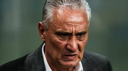 Foto: Giancarlo Santorum/AGIF - Tite tecnico do Flamengo durante partida contra o Gremio no estadio Arena do Gremio pelo campeonato Brasileiro A 2023.