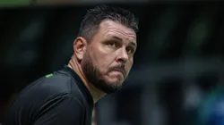 Thiago Kosloski, já foi técnico do Coritiba e hoje é auxiliar de Mano Menezes | Foto: Gilson Lobo/AGIF