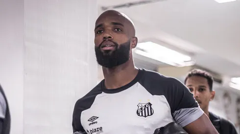 Fotos: Raul Baretta/ Santos FC - Messias ficou no banco contra o Coxa.