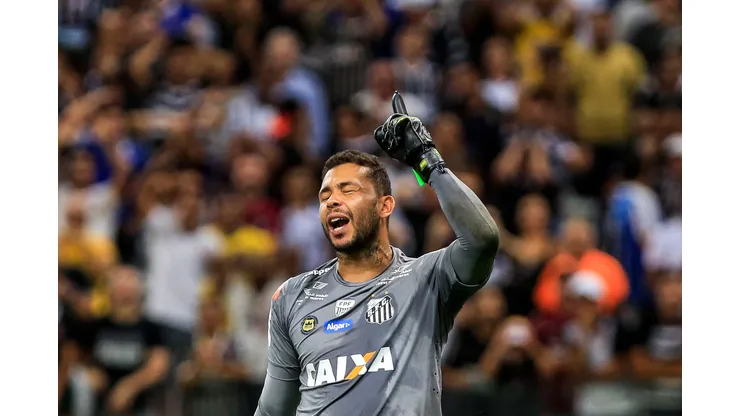 Santos define futuro de goleiro Vladimir após Xingamentos e críticas - Foto: Ale Cabral/AGIF