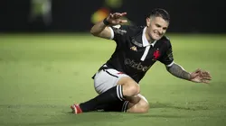 RJ - RIO DE JANEIRO - 18/10/2023 - BRASILEIRO A 2023, VASCO X FORTALEZA - Vegetti jogador do Vasco lamenta durante partida contra o Fortaleza no estadio Sao Januario pelo campeonato Brasileiro A 2023. Foto: Jorge Rodrigues/AGIF