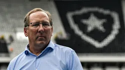 John Textor acionista majoritario do Botafogo antes da partida contra o Fluminense no estadio Engenhao pelo campeonato Brasileiro A 2022. Foto: Thiago Ribeiro/AGIF
