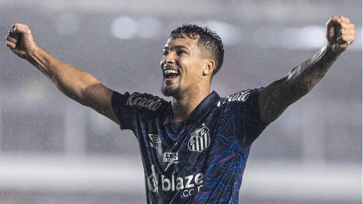 Foto: Abner Dourado/AGIF - Marcos Leonardo vem brilhando pelo Santos.