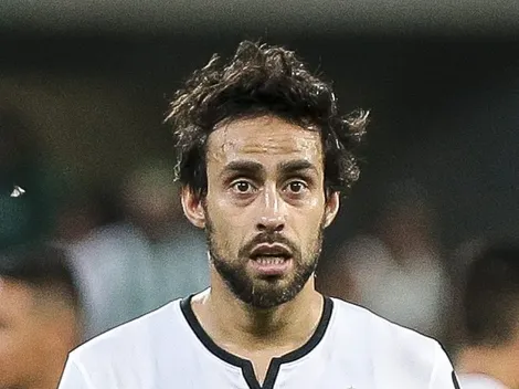 Ex-companheiro de Valdívia no Palmeiras toma DECISÃO SÉRIA na carreira