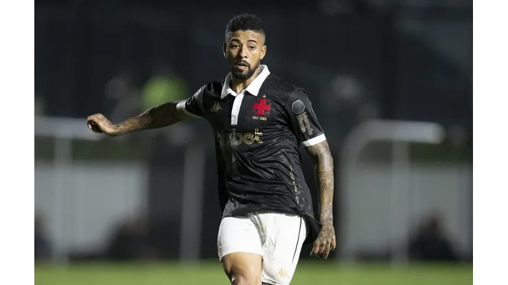RJ - RIO DE JANEIRO - 26/10/2023 - BRASILEIRO A 2023, VASCO X INTERNACIONAL - Paulinho jogador do Vasco durante partida contra o Internacional no estadio Sao Januario pelo campeonato Brasileiro A 2023. Foto: Jorge Rodrigues/AGIF