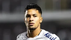 SP - SANTOS - 19/10/2023 - BRASILEIRO A 2023, SANTOS X BRAGANTINO - Marcos Leonardo jogador do Santos durante partida contra o Bragantino no estadio Vila Belmiro pelo campeonato Brasileiro A 2023. Foto: Abner Dourado/AGIF