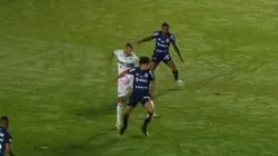 Brigou com VAR: Wagner do Nascimento ASSUSTA torcida do Santos com pênalti