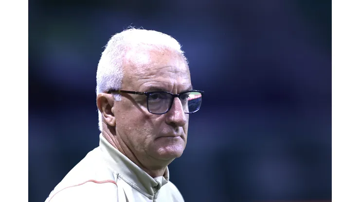 SP - SAO PAULO - 25/10/2023 - BRASILEIRO A 2023, PALMEIRAS X SAO PAULO - Dorival Junior tecnico do Sao Paulo durante partida contra o Palmeiras no estadio Arena Allianz Parque pelo campeonato Brasileiro A 2023. Foto: Marcello Zambrana/AGIF