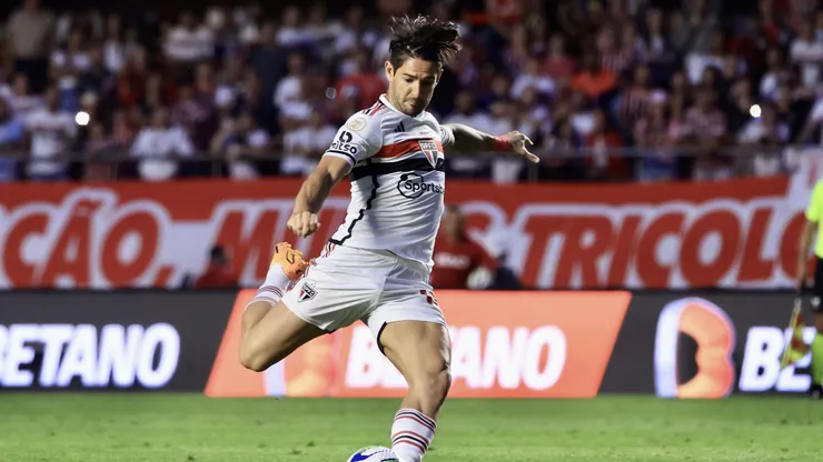 Foto: Marcello Zambrana/AGIF - Pato não deve ficar