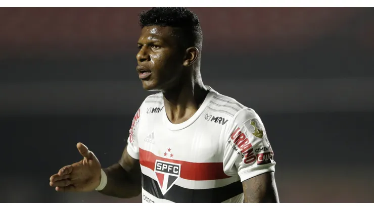 Arboleda não jogou no Choque-Rei por se recuperar de lesão muscular