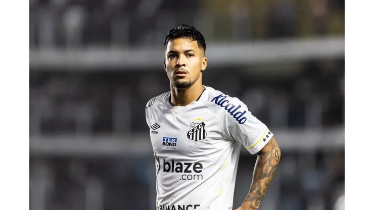 Marcos Leonardo pode FICAR FORA do clássico contra o Corinthians - Foto: Abner Dourado/AGIF
