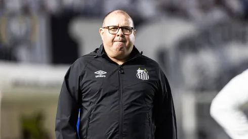 SP - SANTOS - 19/10/2023 - BRASILEIRO A 2023, SANTOS X BRAGANTINO - Marcelo Fernandes tecnico do Santos durante partida contra o Bragantino no estadio Vila Belmiro pelo campeonato Brasileiro A 2023. Foto: Abner Dourado/AGIF