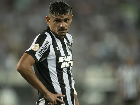 Botafogo do Tiquinho Soares teve que mudar de foco e os torcedores ficaram BRAVOS com isso