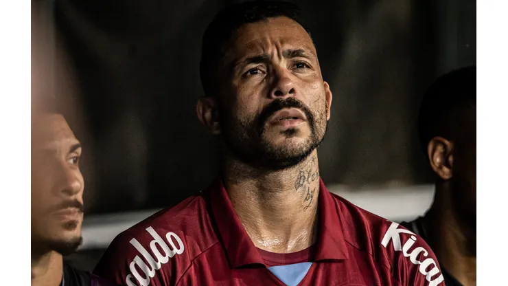 Vladimir está no Santos desde 2009 e foi chamado por Gallo para conversa DECISIVA, informa setorista