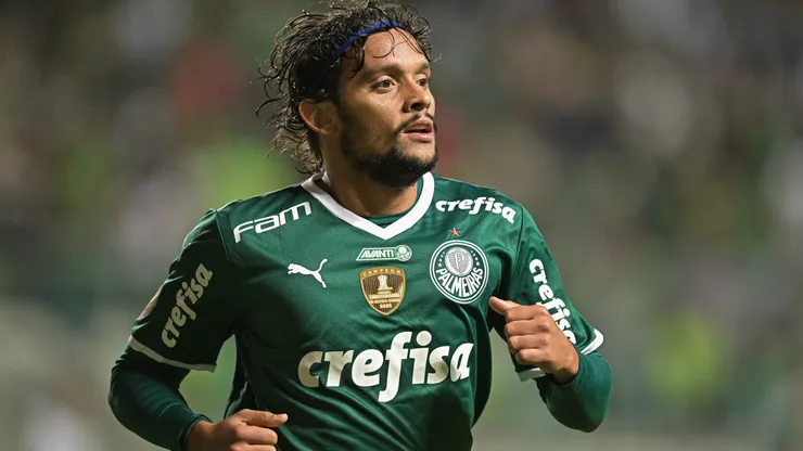 Gustavo Scarpa fez história no Palmeiras e está em pauta novamente na Academia de Futebol, informa jornal grego