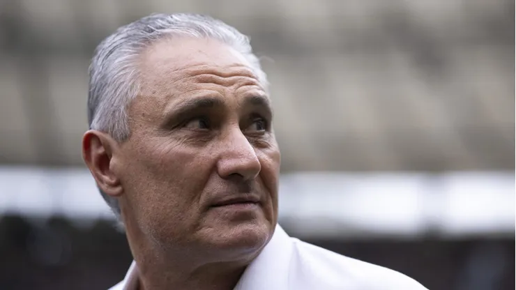 RJ - RIO DE JANEIRO - 22/10/2023 - BRASILEIRO A 2023, FLAMENGO X VASCO - Tite tecnico do Flamengo durante partida contra o Vasco no estadio Maracana pelo campeonato Brasileiro A 2023. Foto: Jorge Rodrigues/AGIF