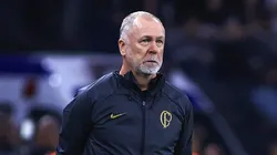 Mano Menezes não vem começando bem o trabalho atual