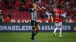 Atropelado em goleada, Santos fica cada vez mais próximo da queda. Foto: Maxi Franzoi/AGIF