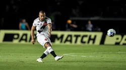 Paulo Henrique passa de última opção para titular na lateral do Vasco. Foto: Thiago Ribeiro/AGIF