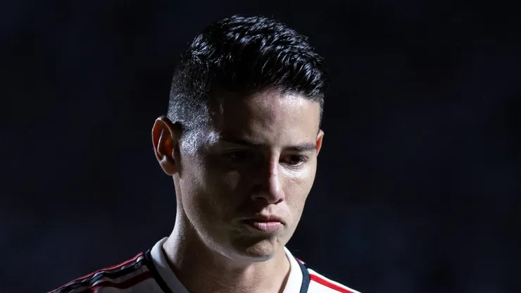 SP - SAO PAULO - 21/10/2023 - BRASILEIRO A 2023, SAO PAULO X GREMIO - James Rodriguez jogador do Sao Paulo durante partida contra o Gremio no estadio Morumbi pelo campeonato Brasileiro A 2023. Foto: Fabio Giannelli/AGIF