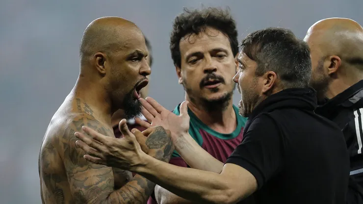 Photo by Pedro H. Tesch/Getty Images - Felipe Melo vibra muito no Fluminense