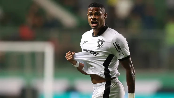 Foto: Vitor Silva/Botafogo/Divulgação - Júnior Santos: atacante abriu o jogo em entrevista no Botafogo