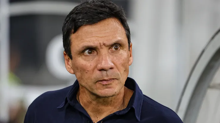 Foto: Gilson Lobo/AGIF - Zé Ricardo: técnico abriu o jogo sobre seu futuro no Cruzeiro