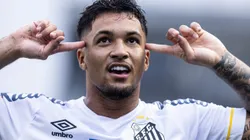 Marcos Leonardo falou em tom de saída do Santos ao jornal AS nesta quinta-feira