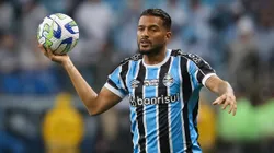 Virou um problema maior que ninguém imaginava: Expulsão de Reinaldo causa situação CHINELAGEM no Grêmio - Foto: Pedro H. Tesch/AGIF