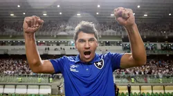 Foto: Vitor Silva/Botafogo/Divulgação - Lúcio Flávio: técnico venceu mais uma no Botafogo