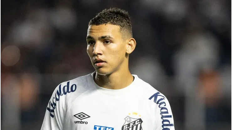 SP - SANTOS - 17/05/2023 - COPA DO BRASIL 2023, SANTOS X BAHIA - Deivid Washington jogador do Santos durante partida contra o Bahia no estadio Vila Belmiro pelo campeonato Copa do Brasil 2023. Foto: Abner Dourado/AGIF
