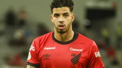 Foto: Gabriel Machado/AGIF - Kaique Rocha: zagueiro provocou torcedores do Grêmio