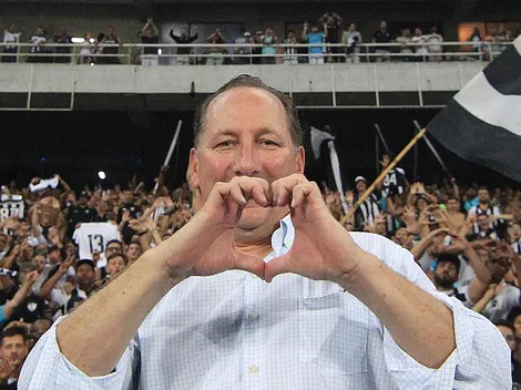 John Textor acerta vendas que rendem R$ 106 milhões para o Botafogo