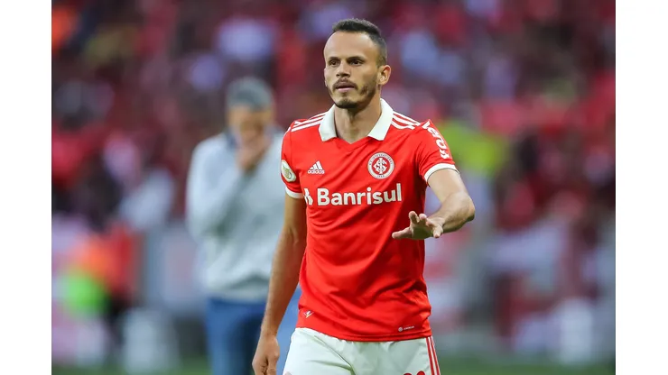 Renê descartado: São Paulo pode assinar por 3 temporadas com outro LE - Foto: Pedro H. Tesch/AGIF