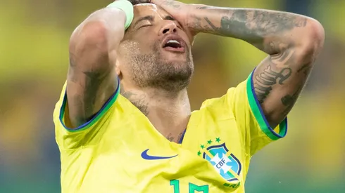 Foto: Gil Gomes/AGIF - Neymar se machucou mais uma vez