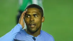 RS - Caxias do Sul - 30/06/2021 - BRASILEIRO A 2021, JUVENTUDE X GREMIO - Douglas Costa jogador do Gremio durante partida contra o Juventude no estadio Alfredo Jaconi pelo campeonato Brasileiro A 2021. Foto: Pedro H. Tesch/AGIF