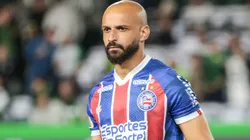 PR - CURITIBA - 14/09/2023 - BRASILEIRO A 2023, CORITIBA X BAHIA - Thaciano jogador do Bahia durante execucao do hino nacional antes da partida contra o Coritiba no estadio Couto Pereira pelo campeonato Brasileiro A 2023. Foto: Robson Mafra/AGIF