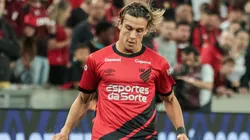 Foto: Robson Mafra/AGIF - Canobbio: uruguaio está de volta ao Furacão