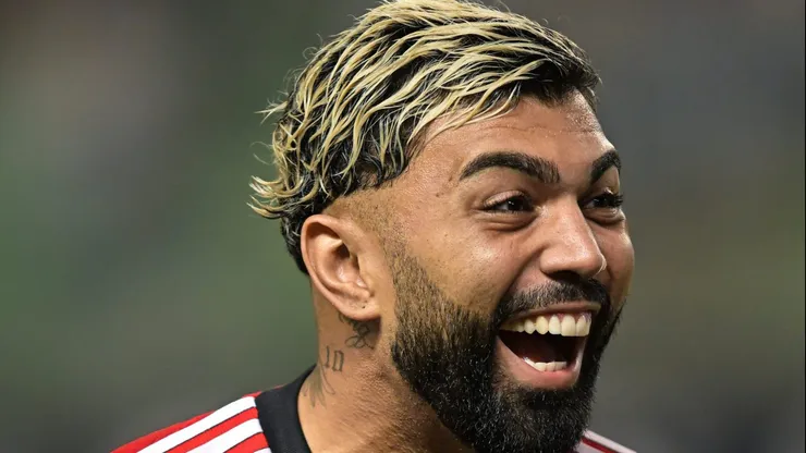 Photo by Pedro Vilela/Getty Images - Gabigol enfrenta o Cruzeiro
