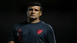 Wesley Carvalho, técnico do Athletico - Foto: Jorge Rodrigues/AGIF